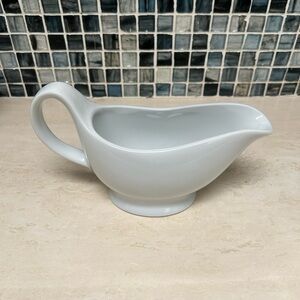 POTTERY BARN GREAT WHITE GRAVY BOAT